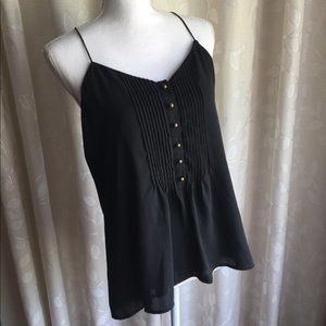 Women’s Express Sleeveless Blouse